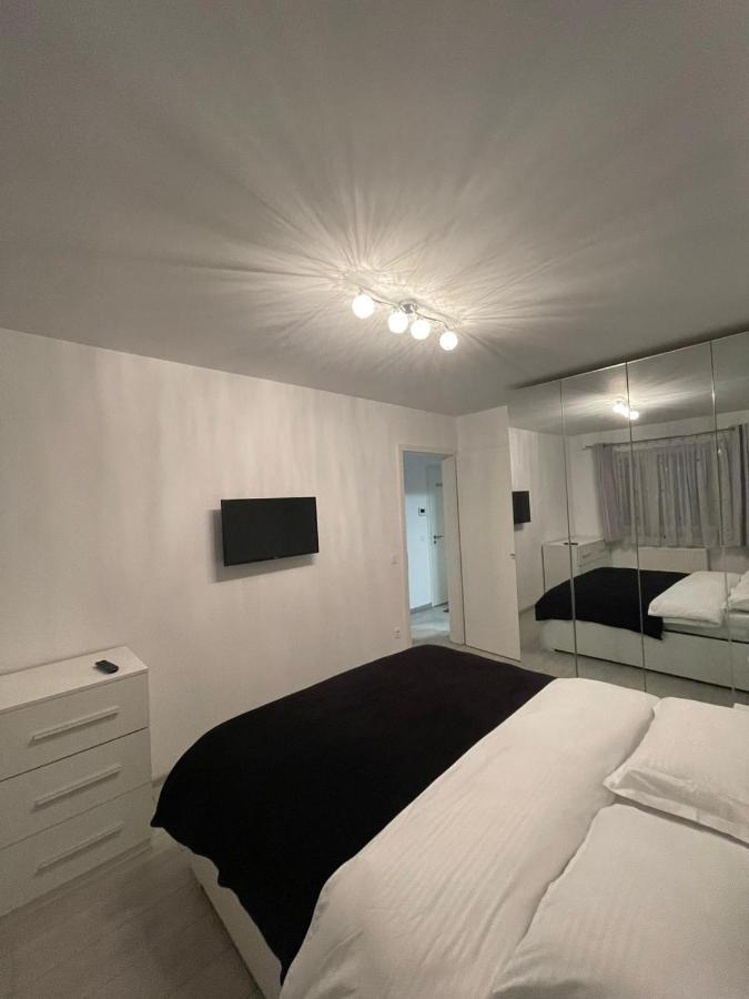 Apartament Coresi Promenada Coresi Braşov Esterno foto