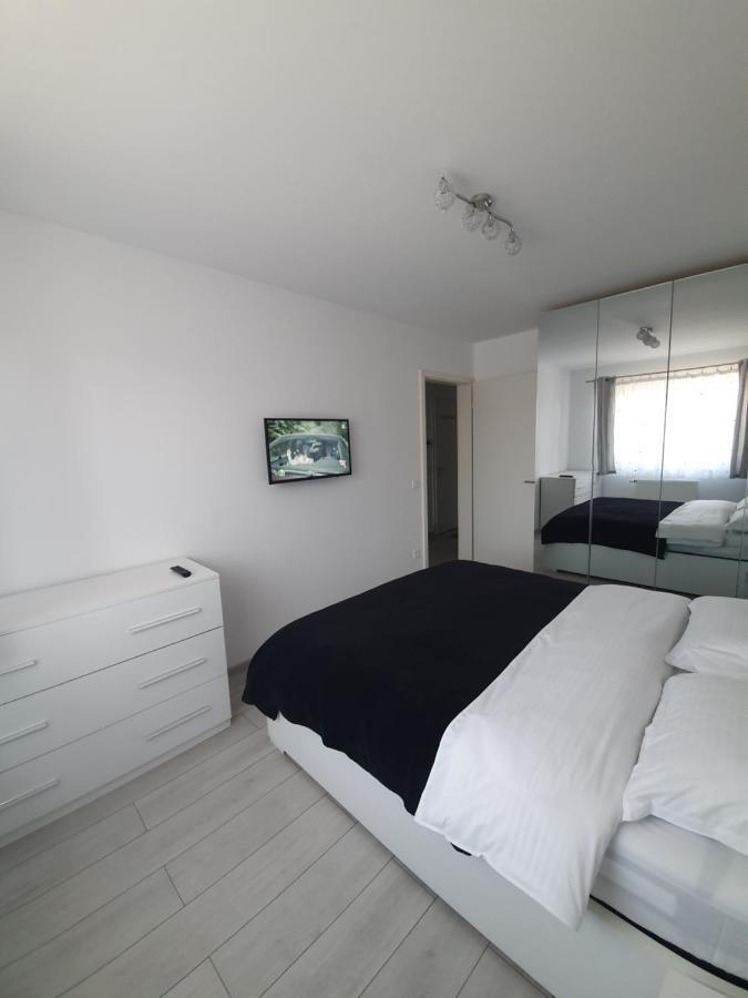 Apartament Coresi Promenada Coresi Braşov Esterno foto