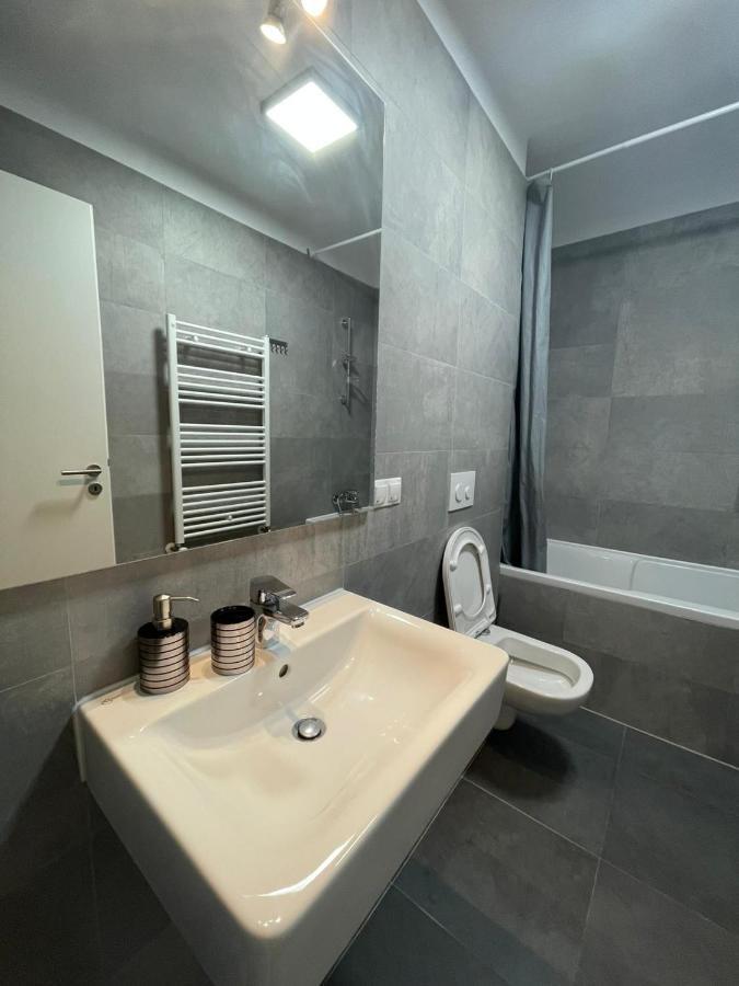 Apartament Coresi Promenada Coresi Braşov Esterno foto